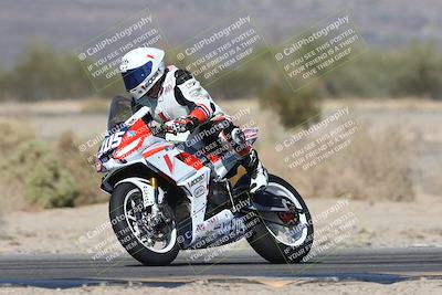 media/Nov-01-2025-CVMA (Sat) [[fc0f7531b8]]/Race 7-Formula Twins-Formula 40 UL/